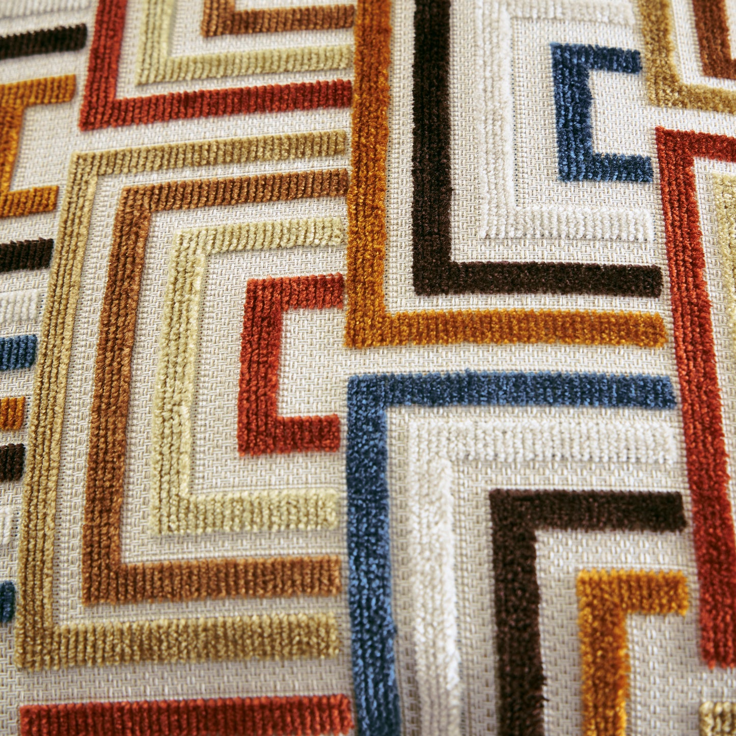 Aviemore Spice Loveseat