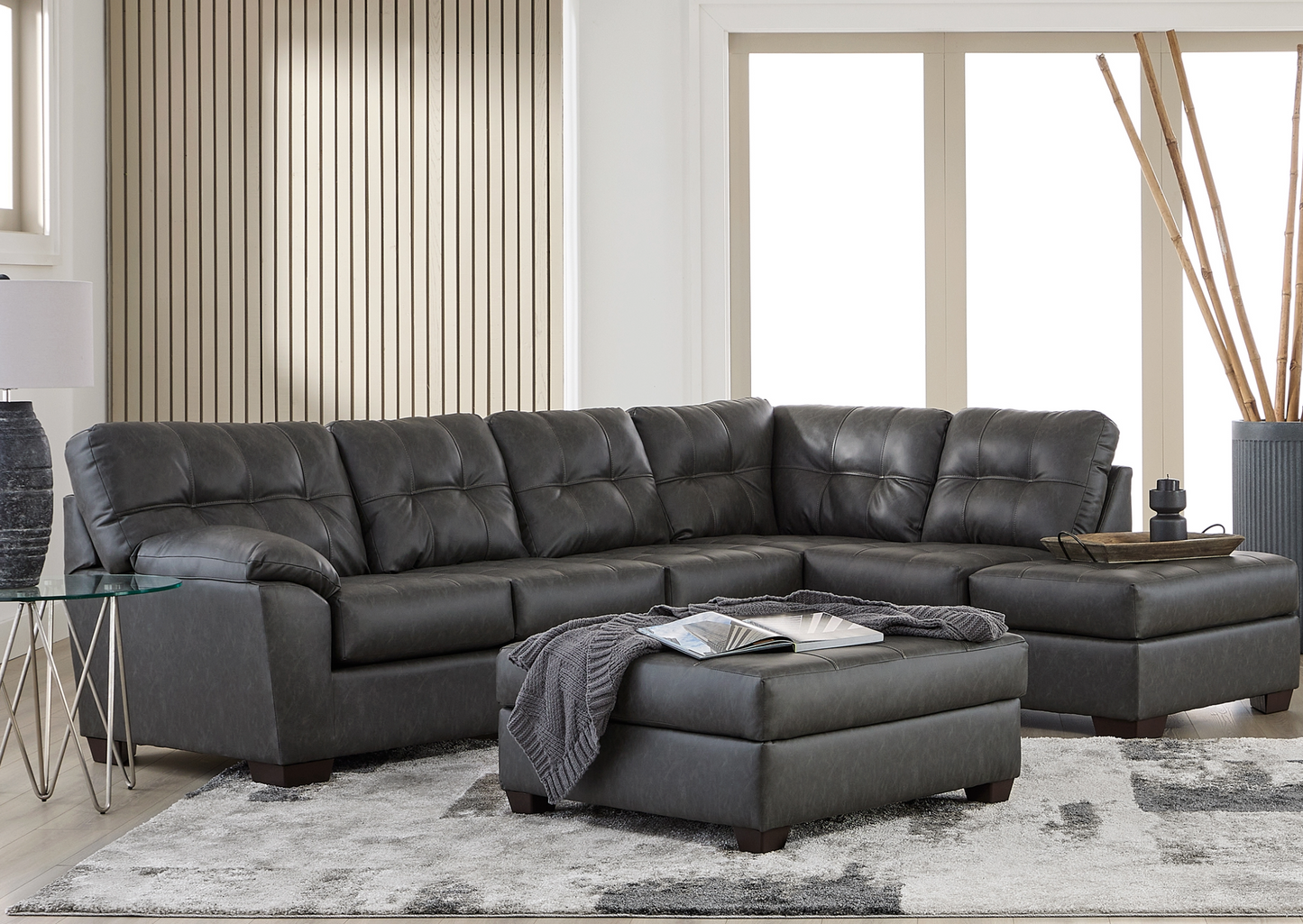 16900 Trotter Charcoal 2pc Sectional