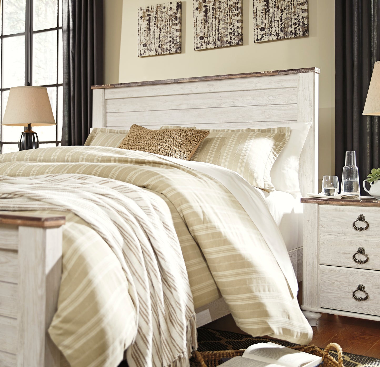 Willowton Whitewash Bedroom Package