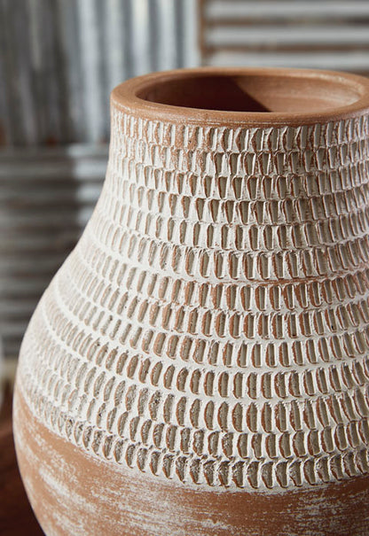 Eclove Vases