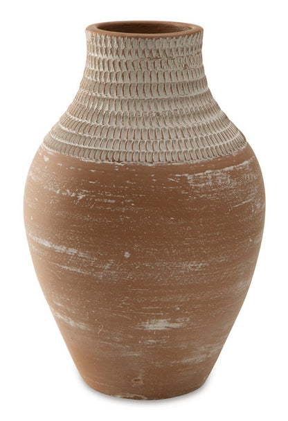 Eclove Vases