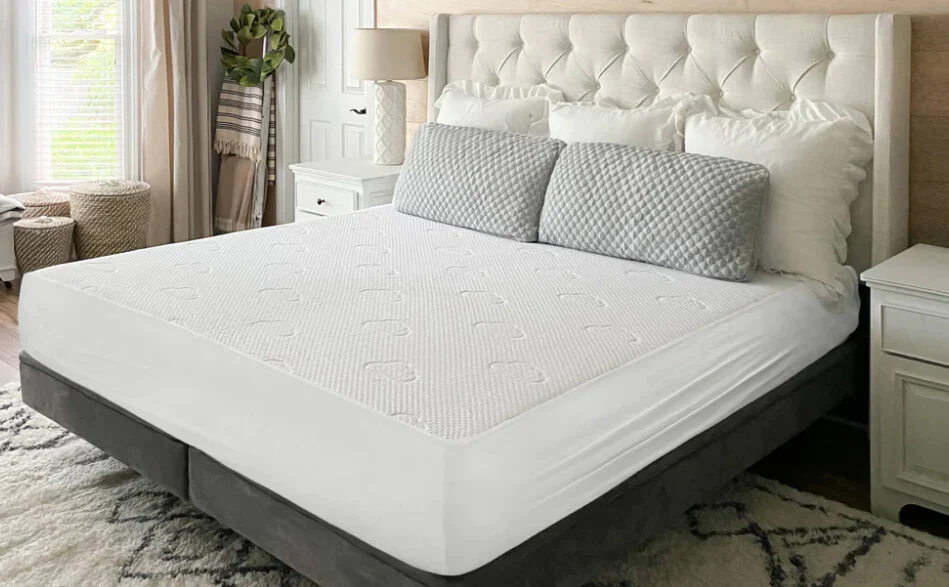 Puffy Signature Mattress Protector