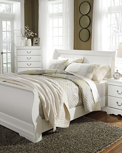 Anarasia Pure White Sleigh Bedroom Set