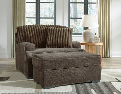 Aylesworth Chocolate Oversized Chair