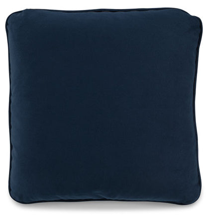 Cay Throw Pillow