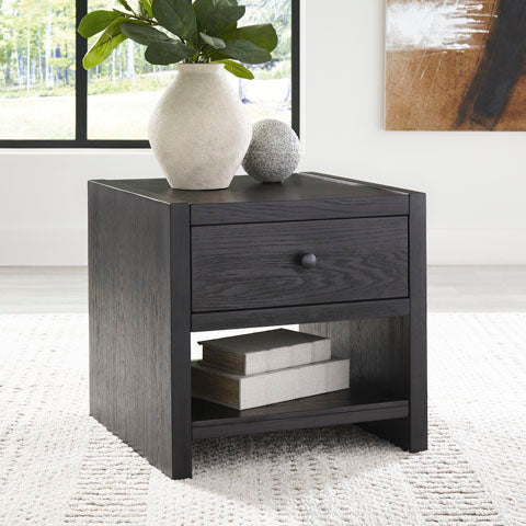 Foyland Black End Table