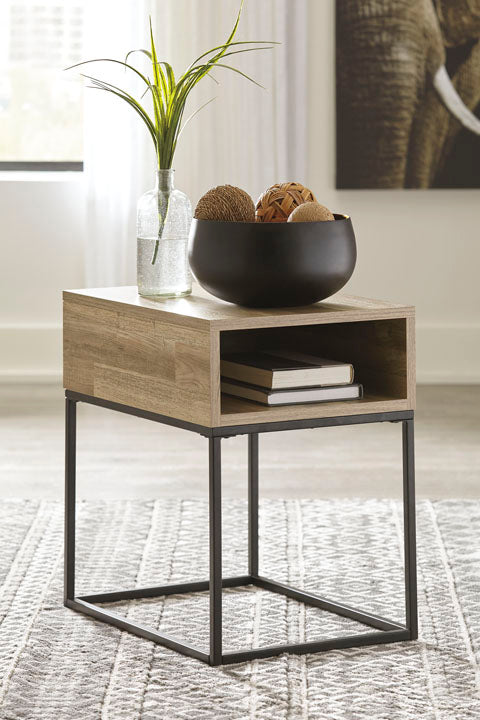 Gerdanet Light Brown End Table