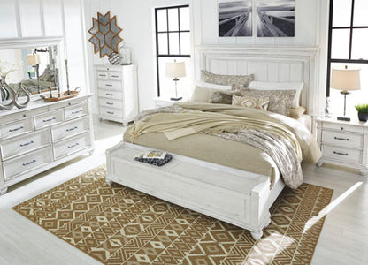 Kanwyn Panel Bedroom Set with Storage Bench