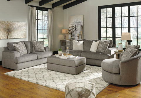 Soletren Ash Loveseat