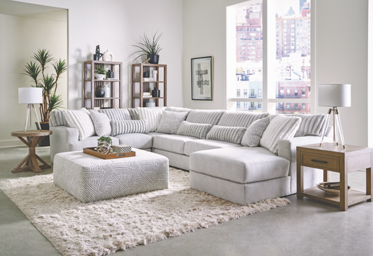 Catnapper Titan Light Gray 4-pc Sectional