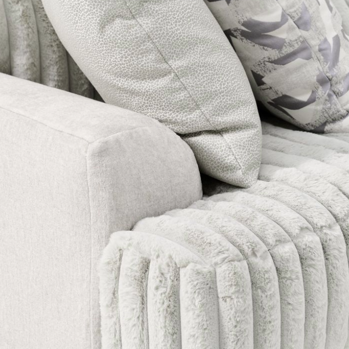 Catnapper Titan Light Gray 4-pc Sectional