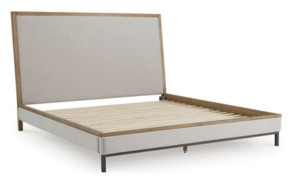 Tomtyn Light Brown Queen Upholstered Bed