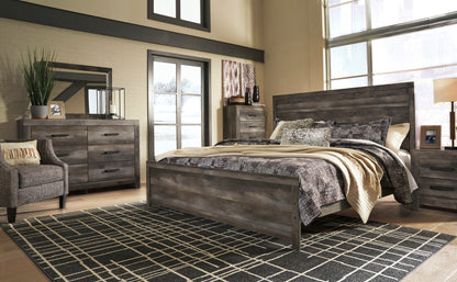 Wynnlow Panel Bed